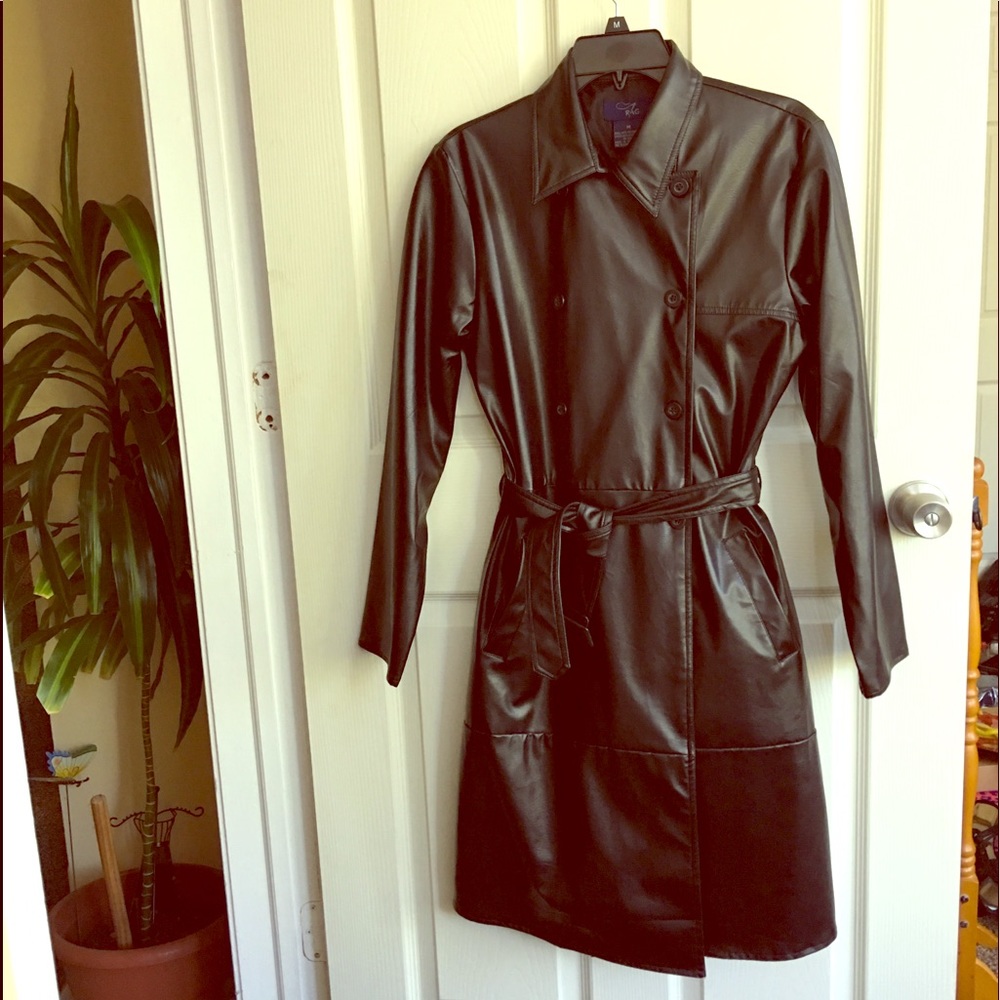 Adorable trench leather coat